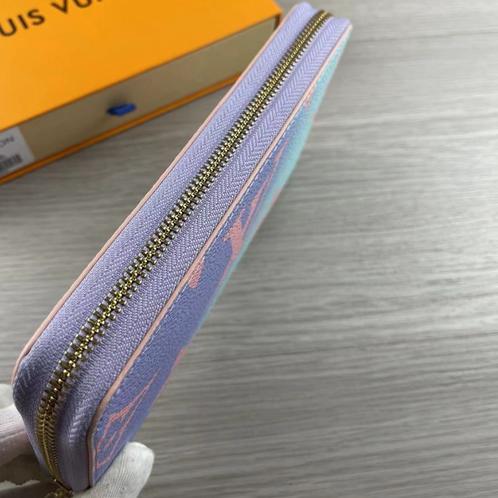 Louis Vuitton Zippy Wallet Giant Monogram Pastel 7.5 Inches M81340
