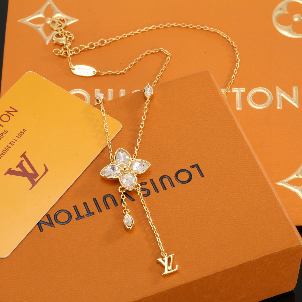 Louis Vuitton Letter Necklace - cnluxepick