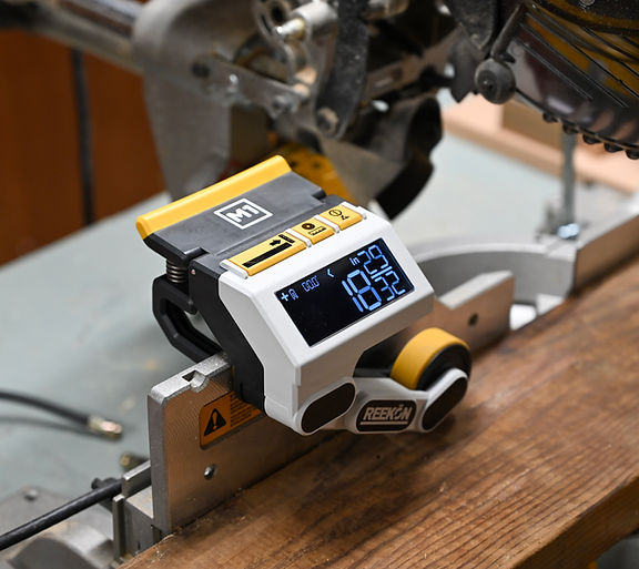 T1 Tomahawk Digital Tape Measure