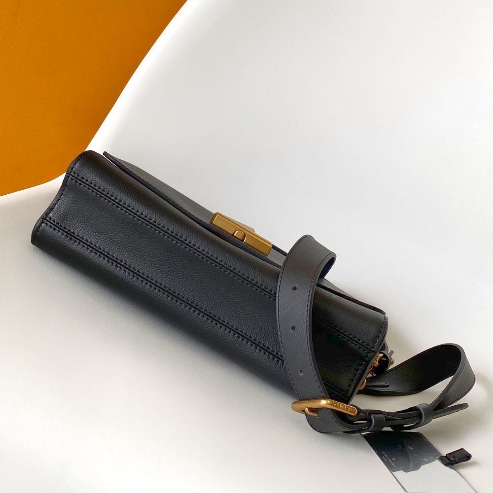 [Premium Quality] – Louis Vuitton Soft Twist Black 10.6 Inches M24639