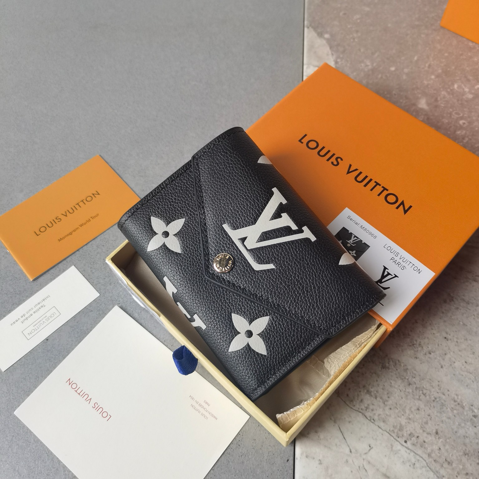 LV Pont 9 Short Wallet - cnluxepick