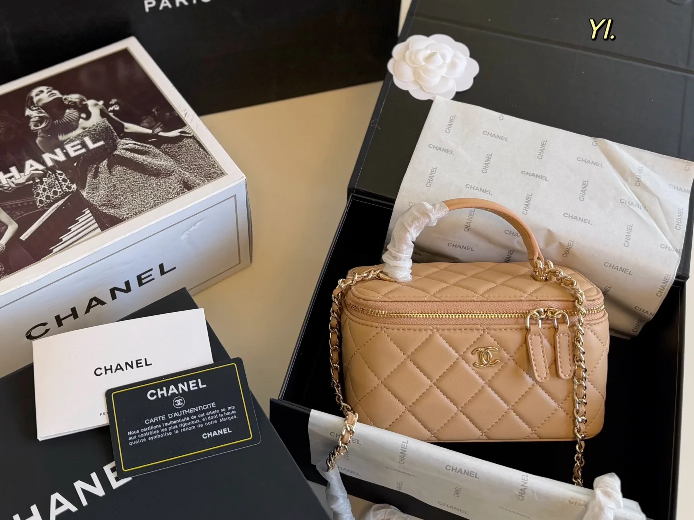 Chanel Crossbody chain bag - cnluxepick