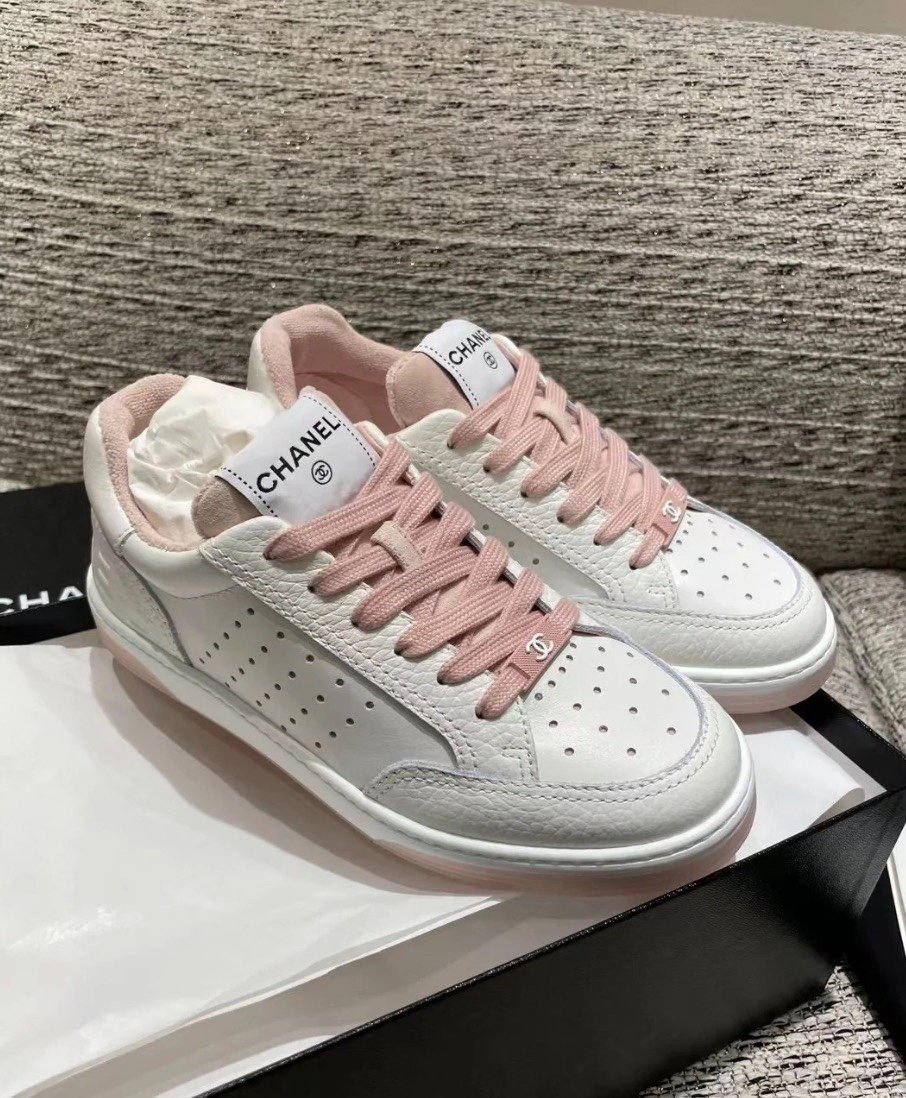 Chanel Runner Trainer Sneakers White And Pink G35934