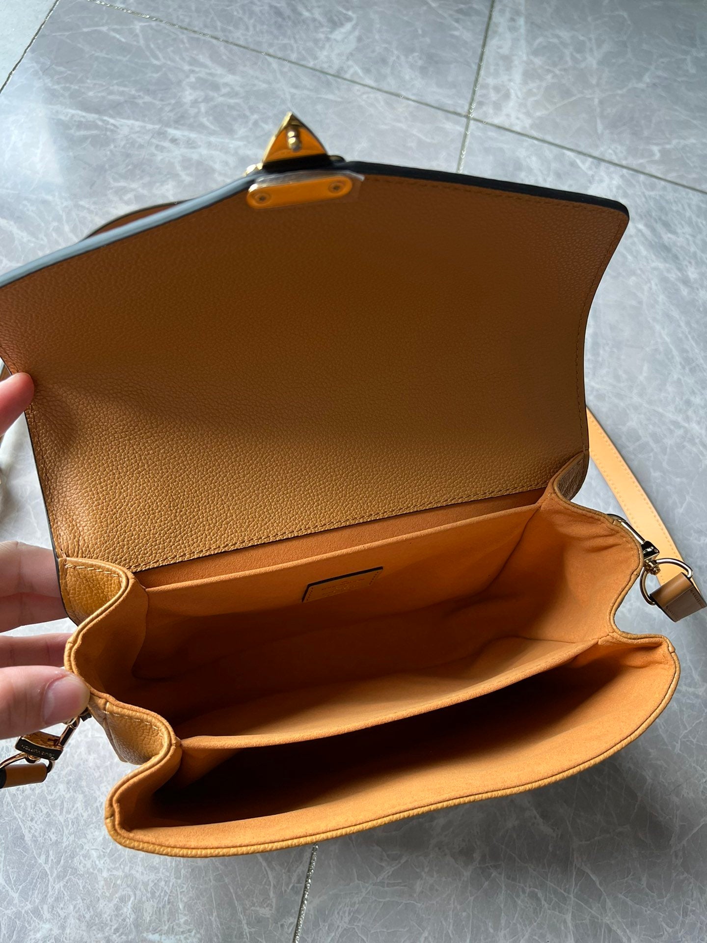 Louis Vuitton Pochette M Tis 25Cm Brown Bag