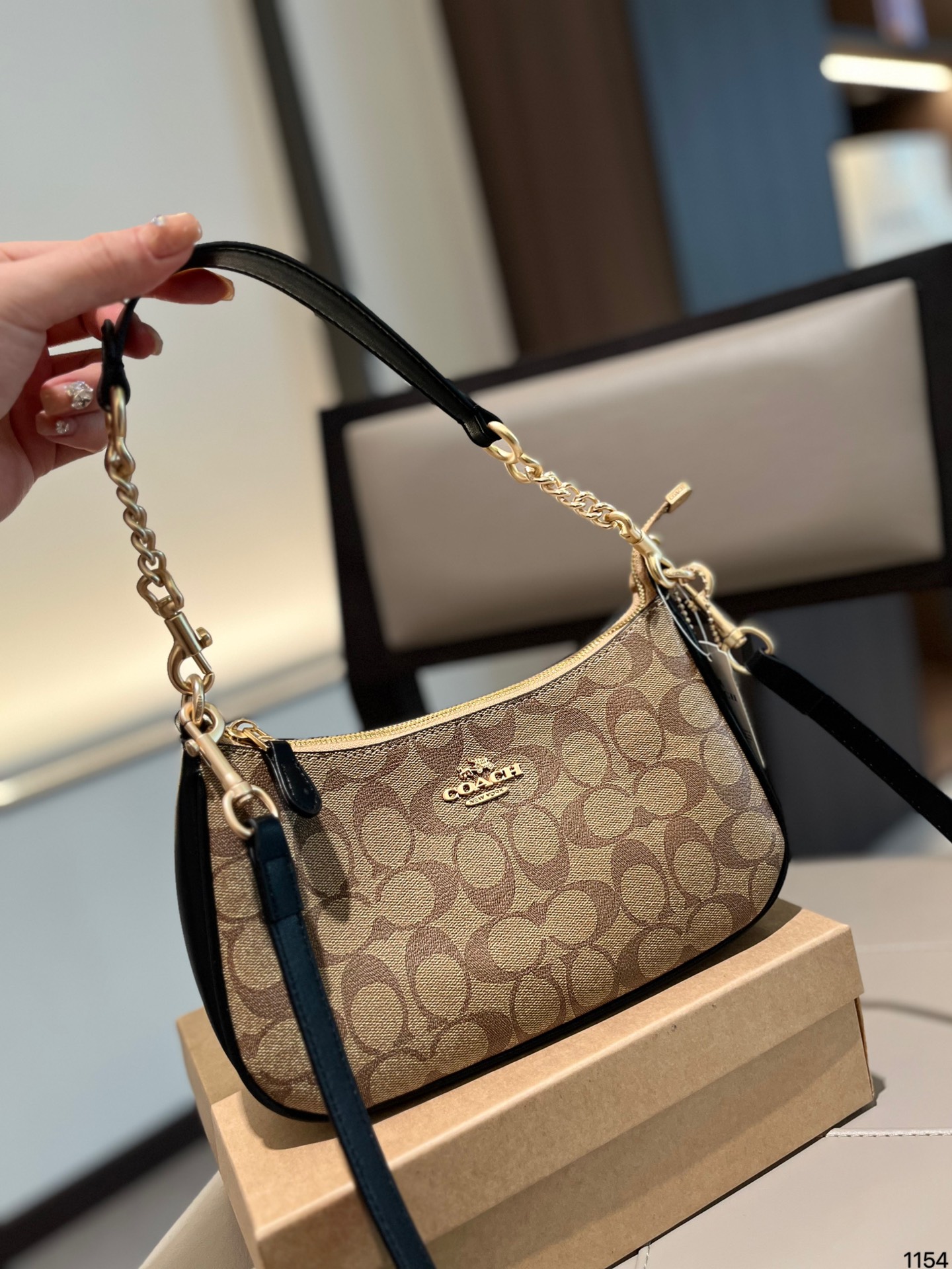 Coach Teri armpit bag - cnluxepick