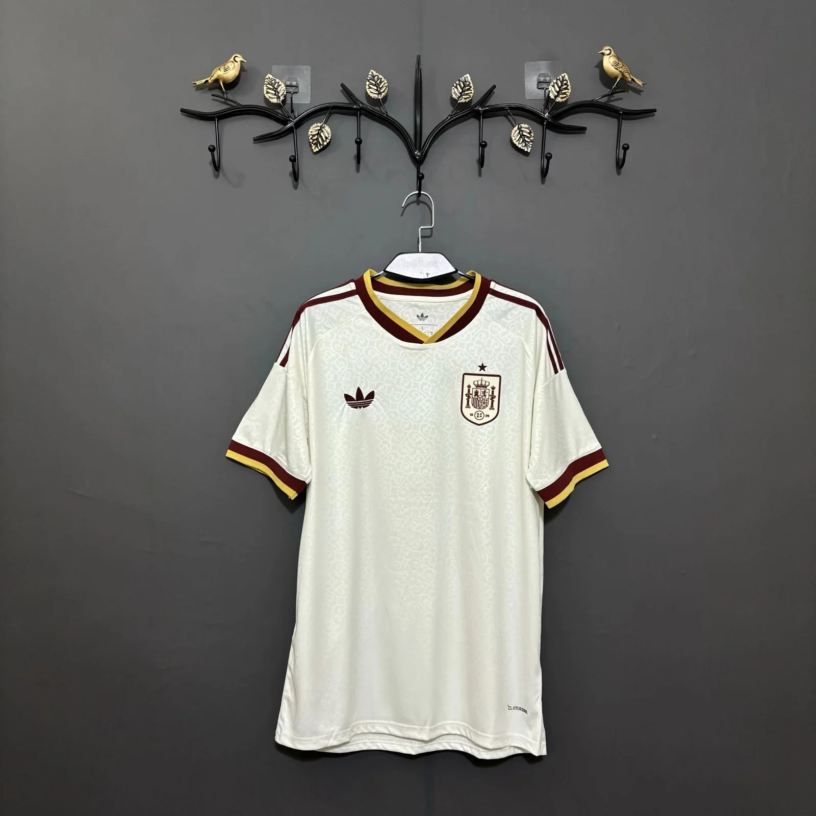 LAMINE YAMAL #19 Spain 2026 Home Embroidered Jersey S-XXL Fan Version(No Front Number) 3