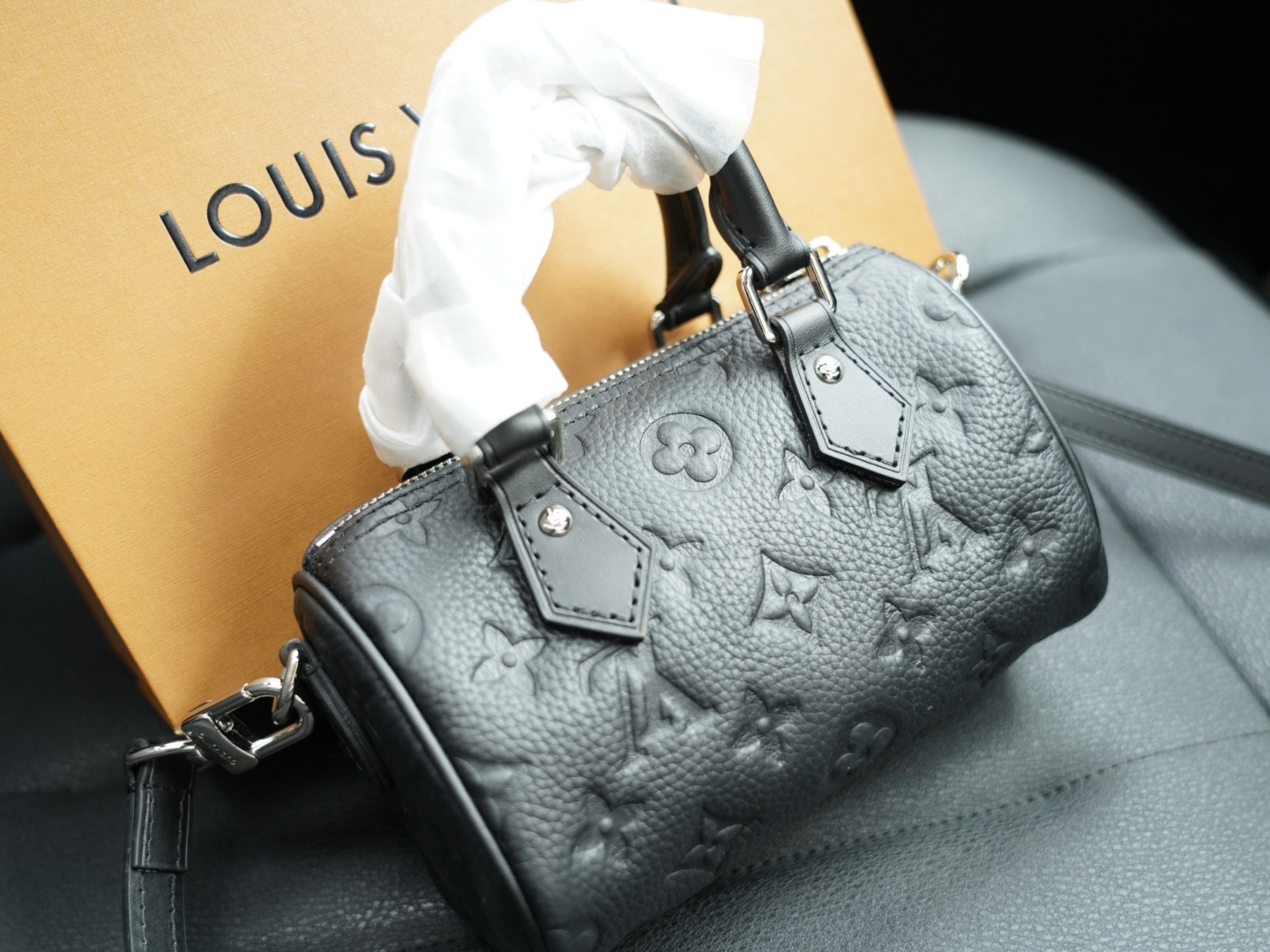 Louis Vuitton crossbody shoulder bag - cnluxepick