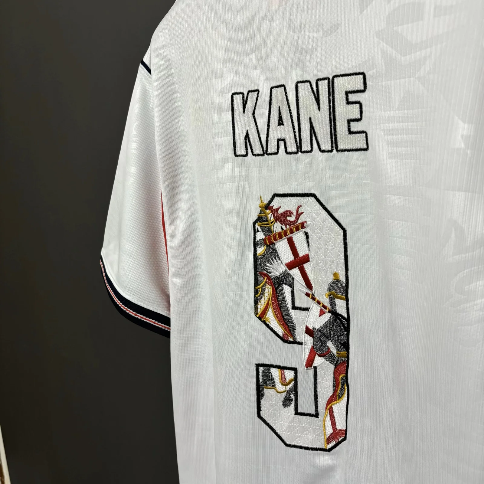 KANE #9 England 2026 Home Embroidered Jersey S-XXL Fan Version(No Front Number) 3