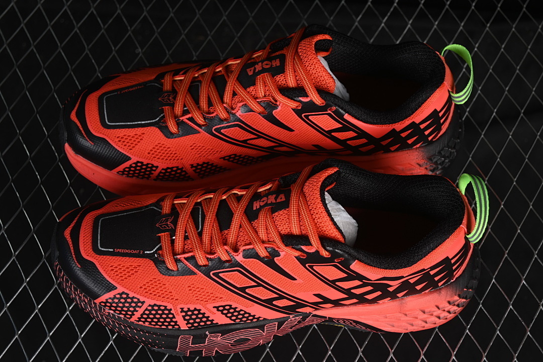 HOKA One One Speedgoat 2