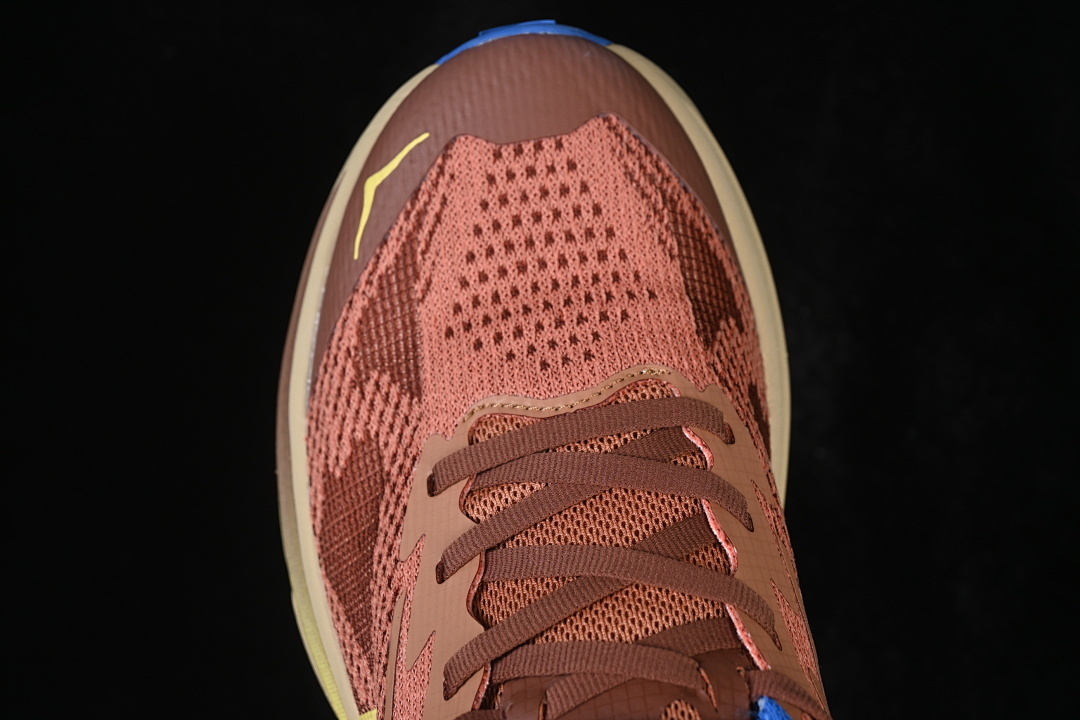 HOKA One One Challenger 8 Running Shoes