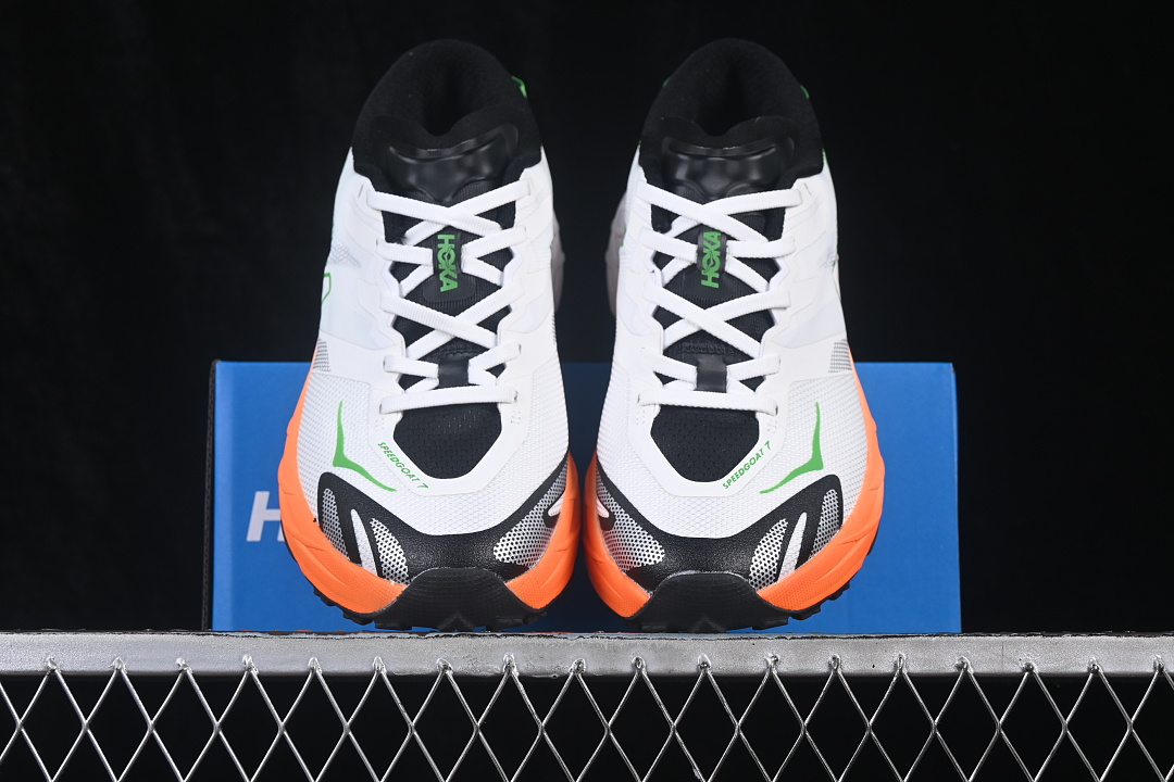 HOKA One One Speedgoat 7