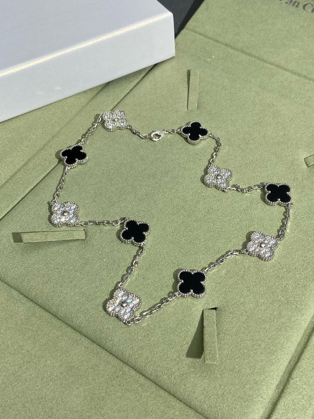 Vca white gold 10 flower diamond black agate necklace - cnluxepick