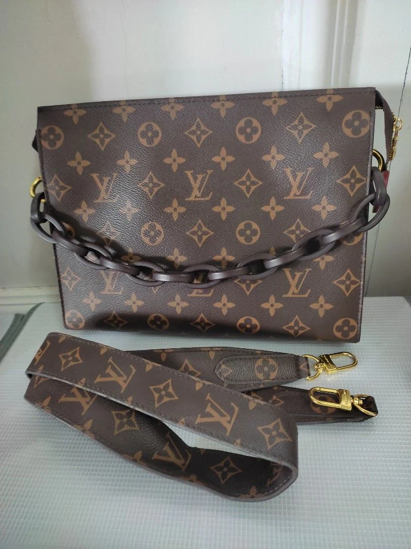 Louis Vuitton Monogram Canvas
