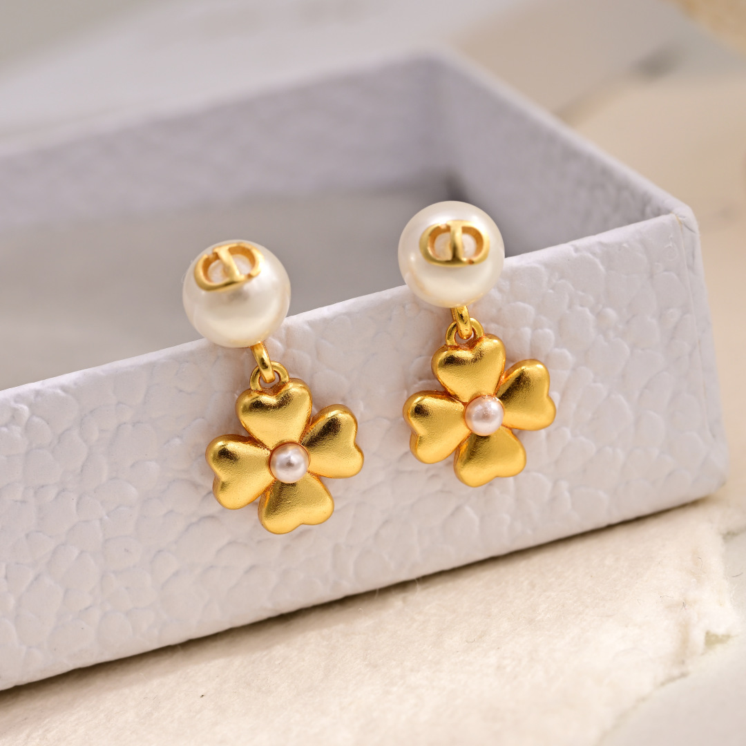 Dior Four-Leaf Clover Earrings - cnluxepick