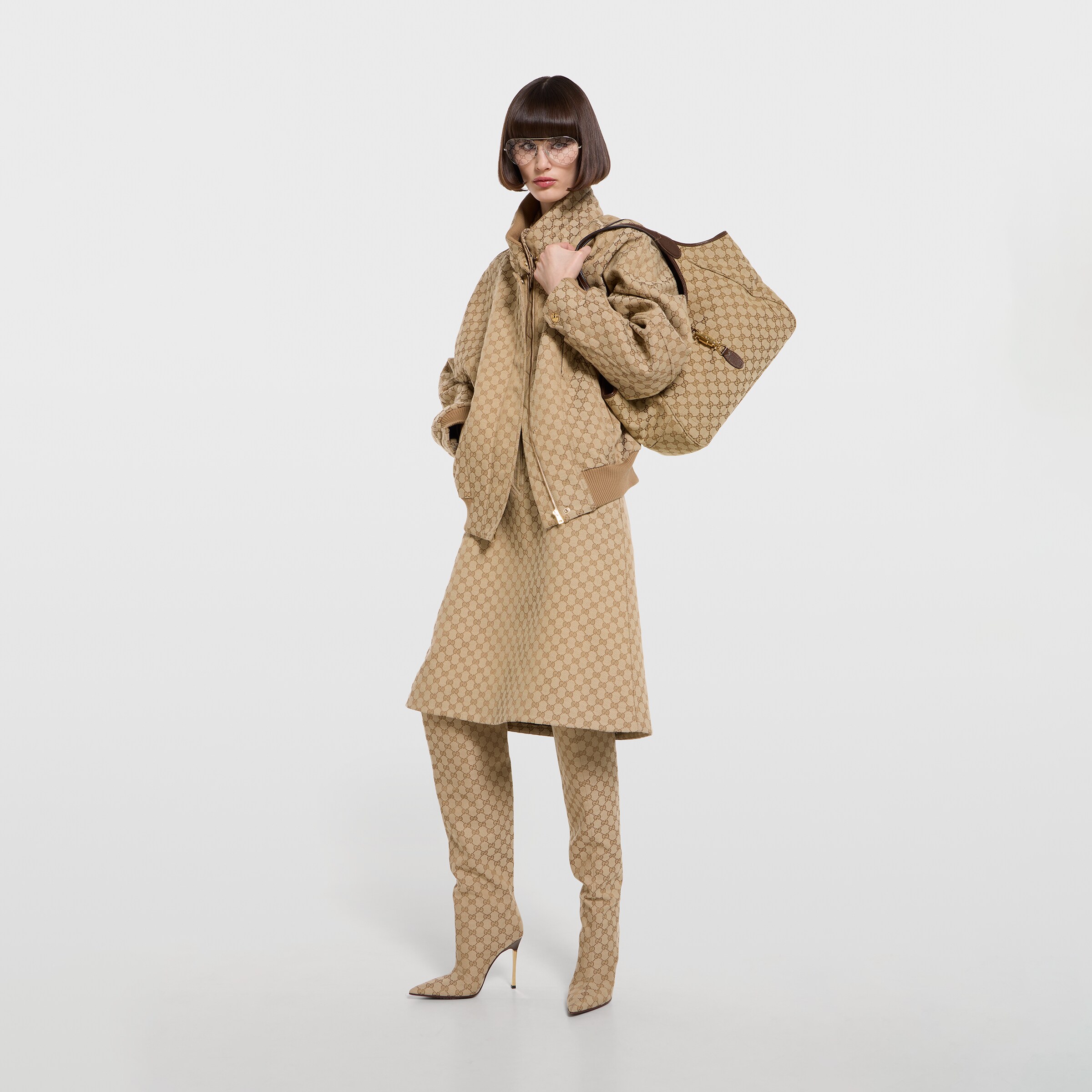 BAG（35 X 28 X 15 CM)