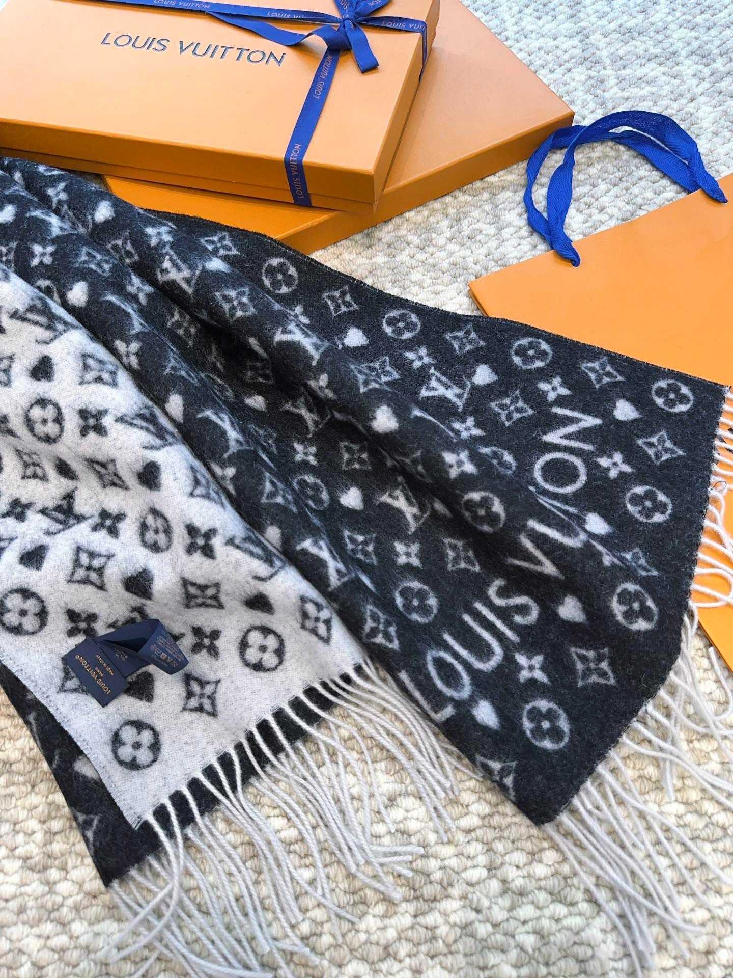 Louis Vuitton Classic Monogram Scarf For Women 200cm