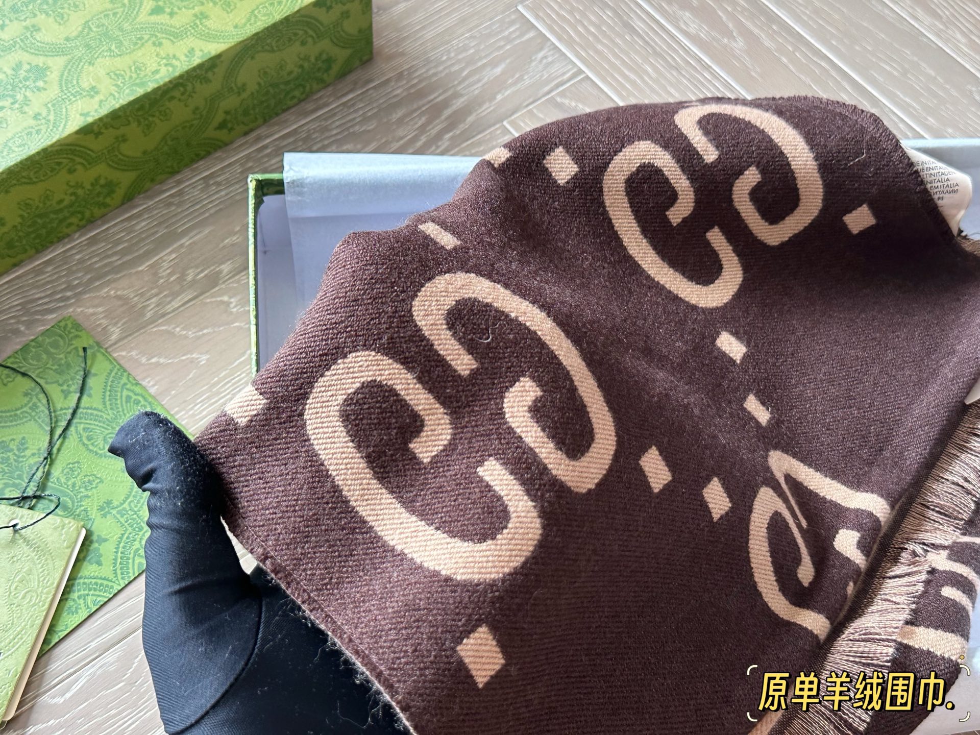 Gucci cashmere scarf - cnluxepick