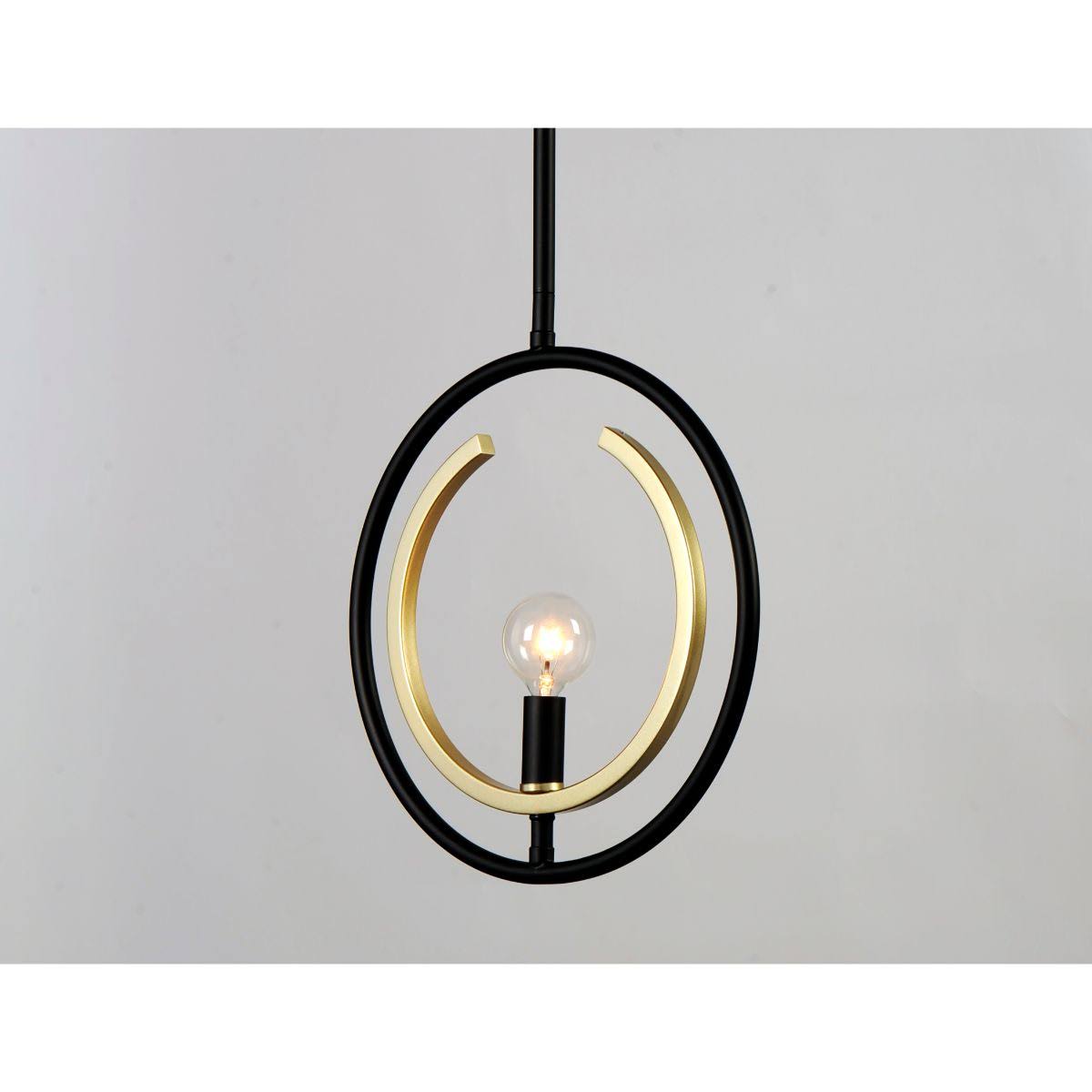 Maxim 12500BKGLD Clip-Flush Mount, Black