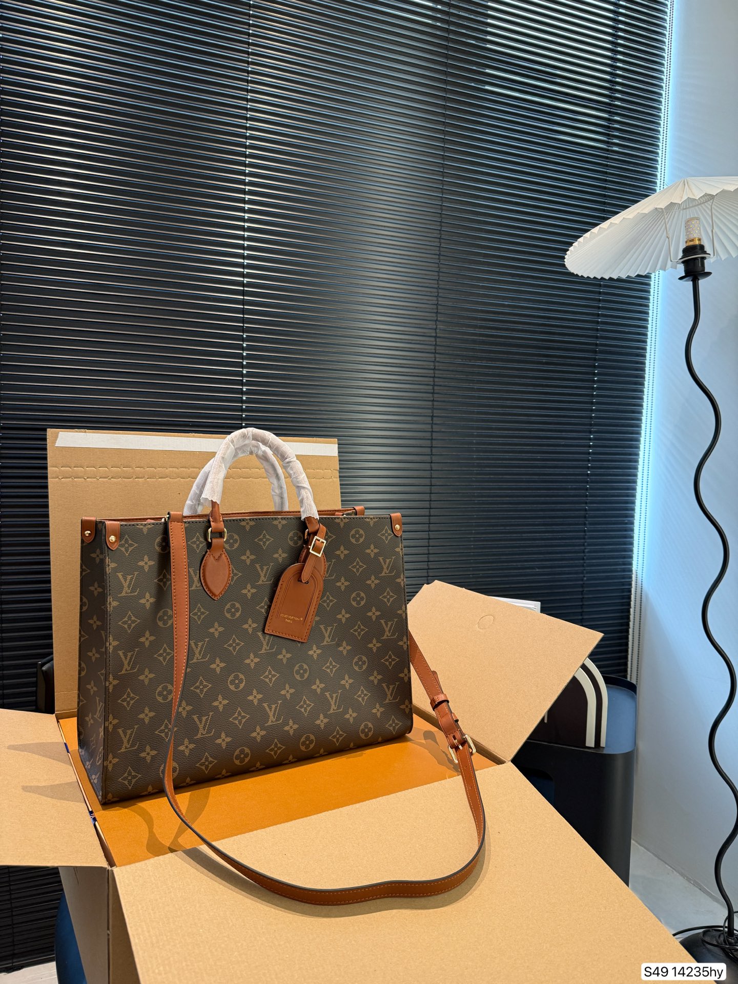 LV classic tote bag - cnluxepick