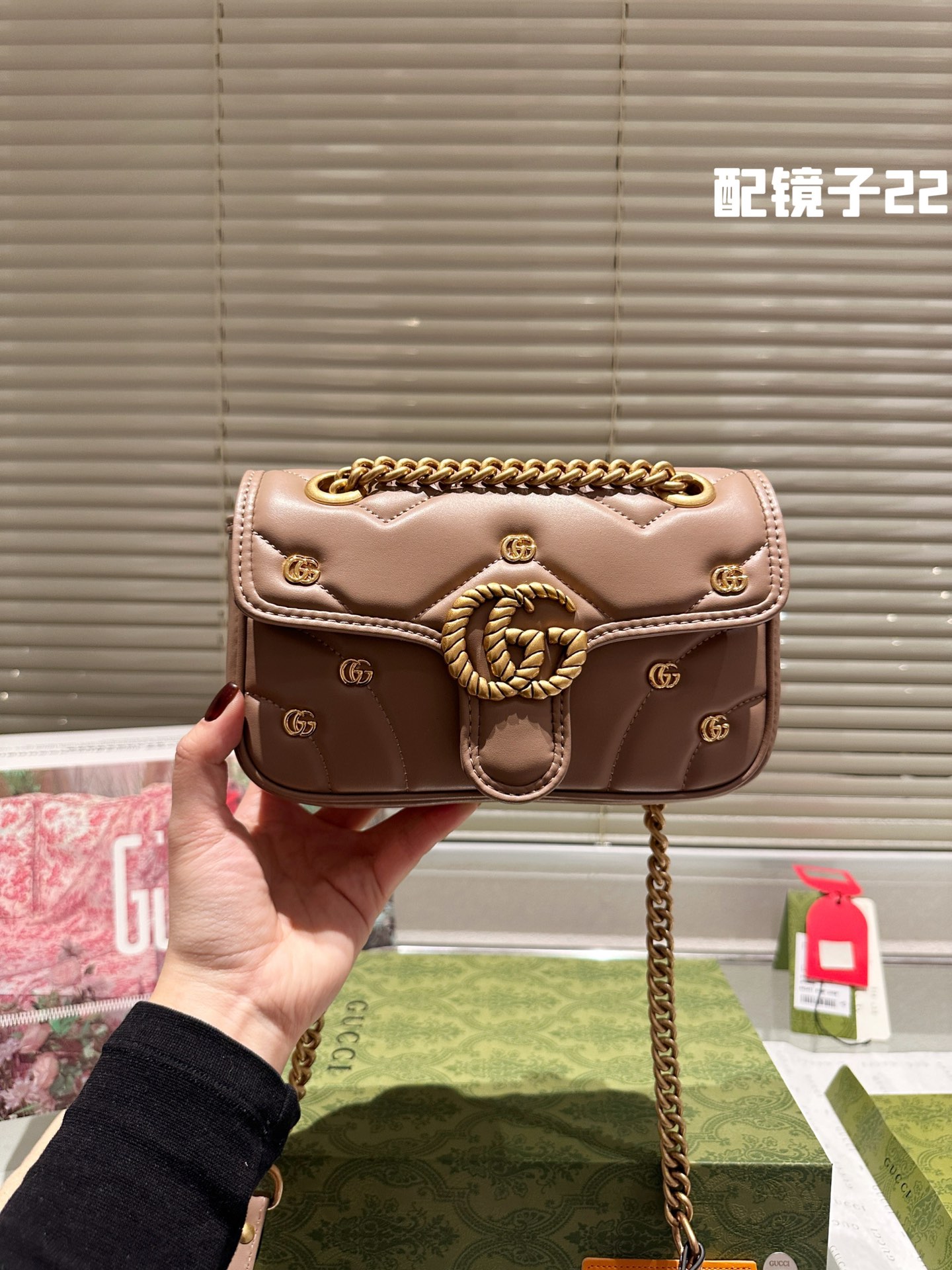 Gucci GG Marmont Shoulder Bag - cnluxepick