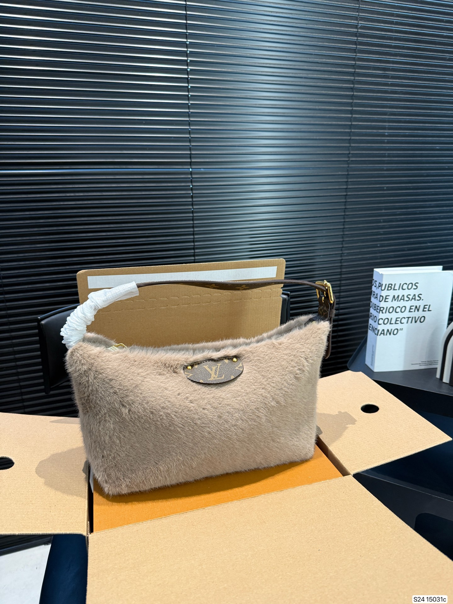 LV Lunchbox Bag - cnluxepick