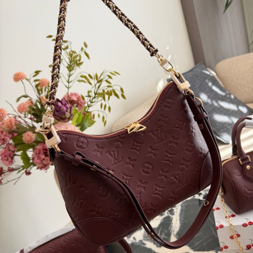 Louis Vuitton Boulogne PM Red 11.4 Inches M25827