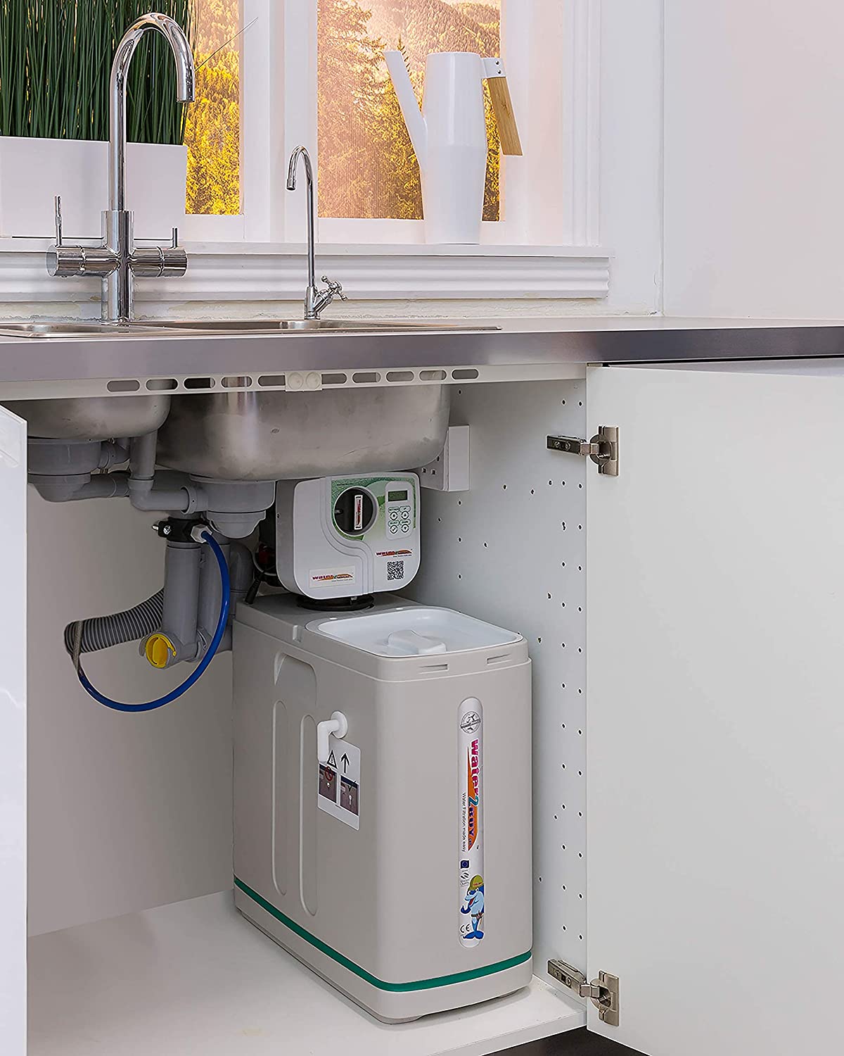 Water2Buy W2B200 Water Softener | 100% Limescale Removed