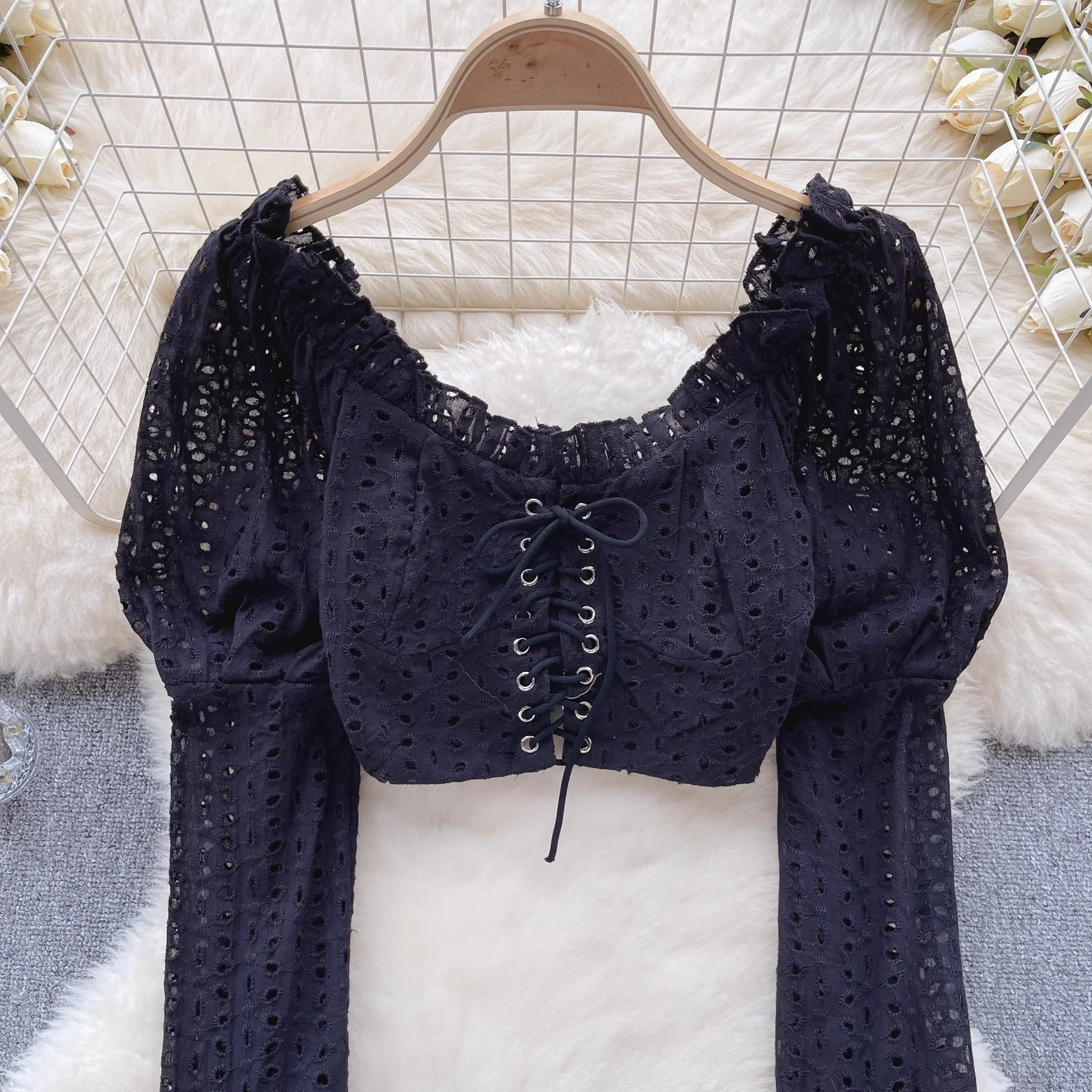 Petal Sleeve Tie Front Crop TopClistos