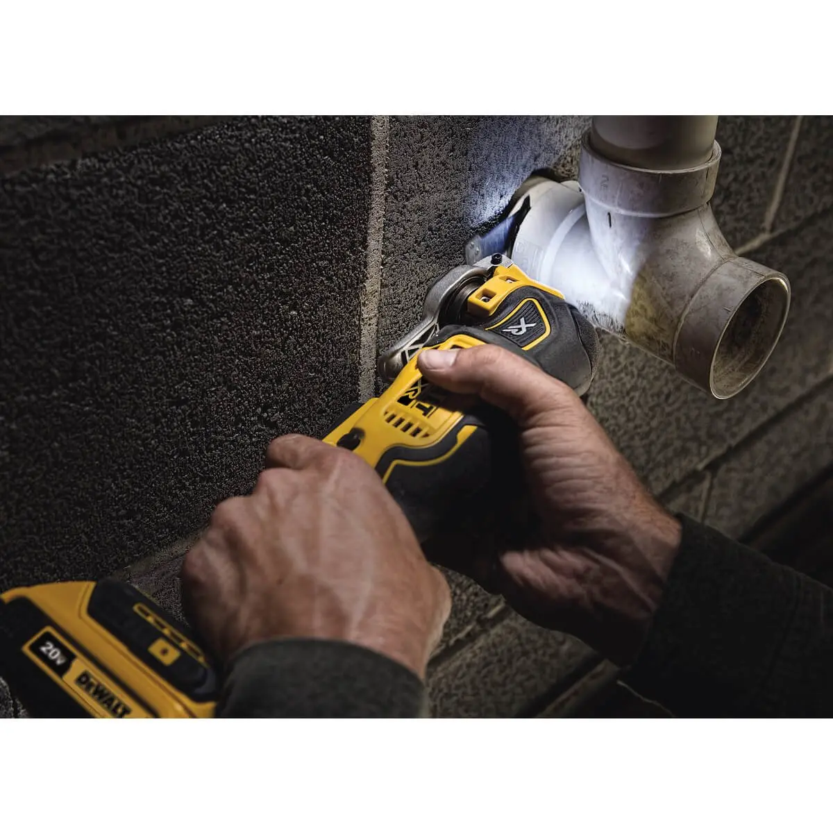 2026 DEWALT DCS356B 20V MAX* XR® BRUSHLESS CORDLESS 3-SPEED OSCILLATING MULTI-TOOL (TOOL ONLY)