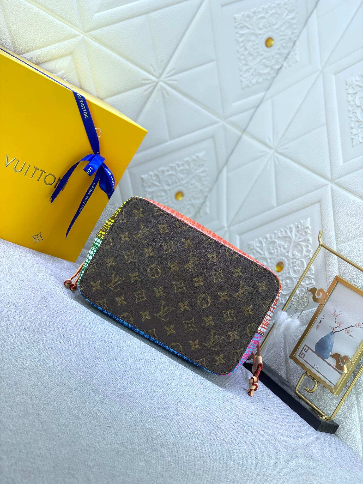 Louis Vuitton X Yayoi Kusam Neonoe Mm 26Cm M46473