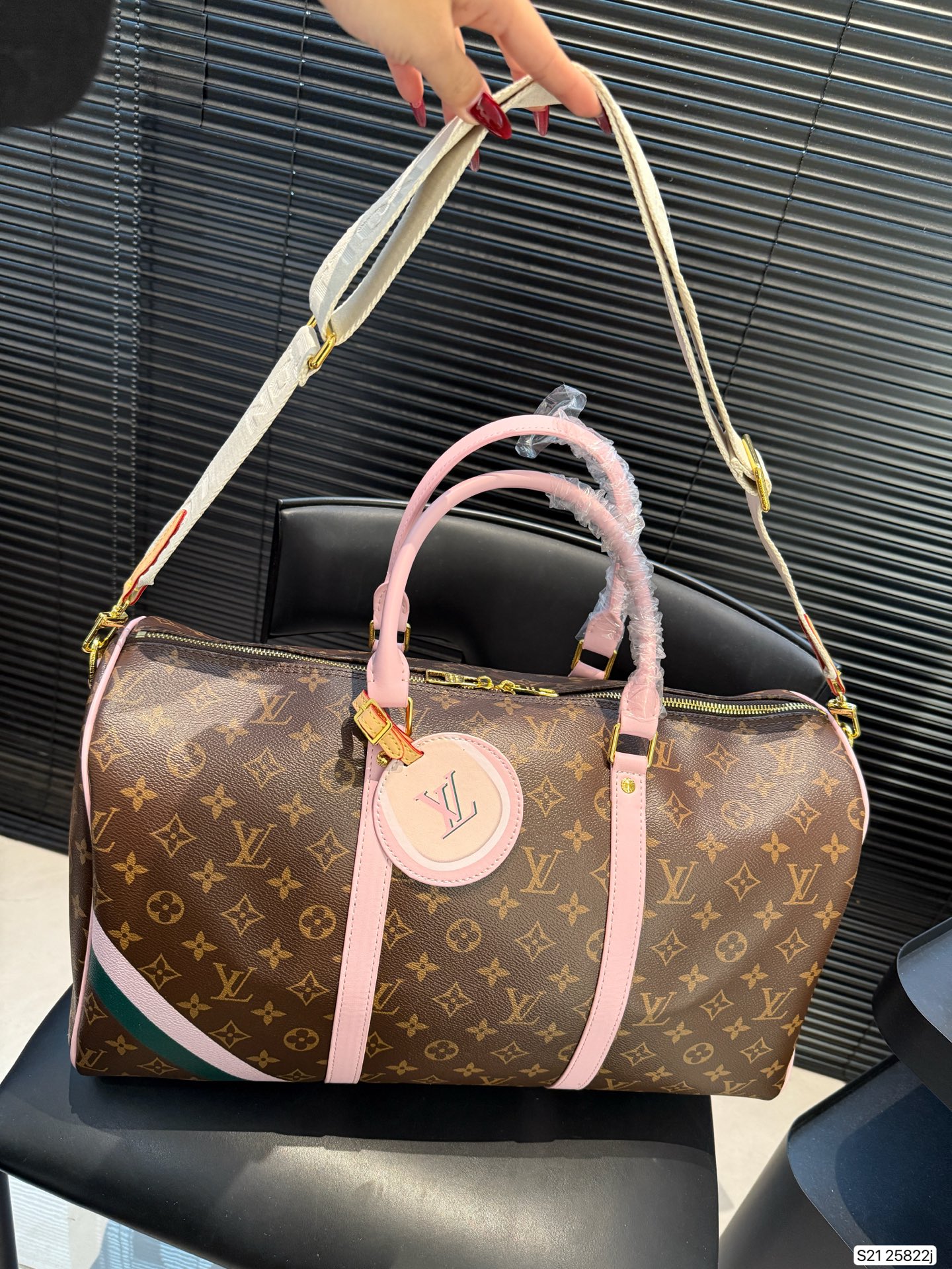 LV Fashion Travel Bag - cnluxepick