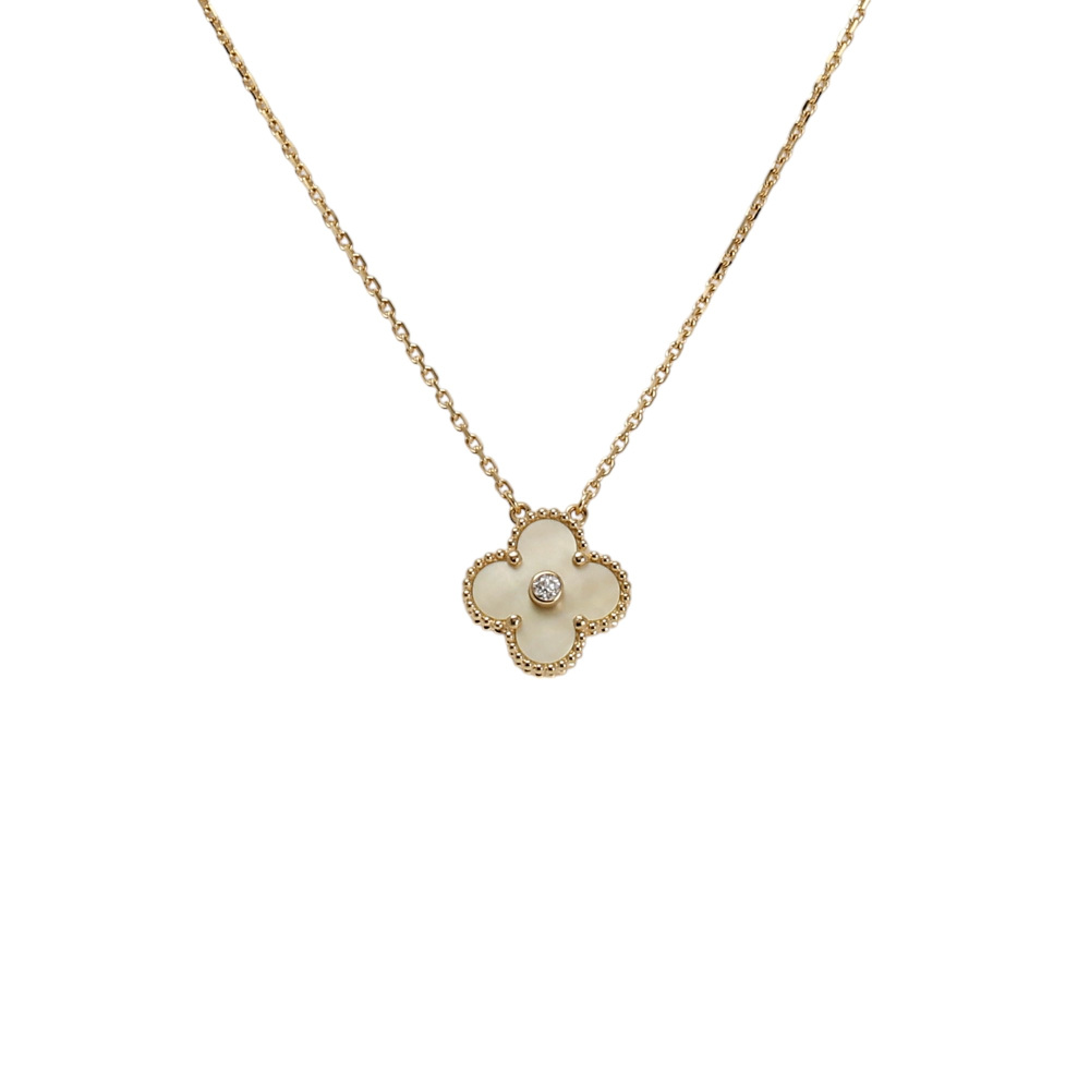 Van Cleef & Arpels Vintage Alhambra 2018 Holiday Exclusive Necklace 18K Yellow Gold VCARP2R700