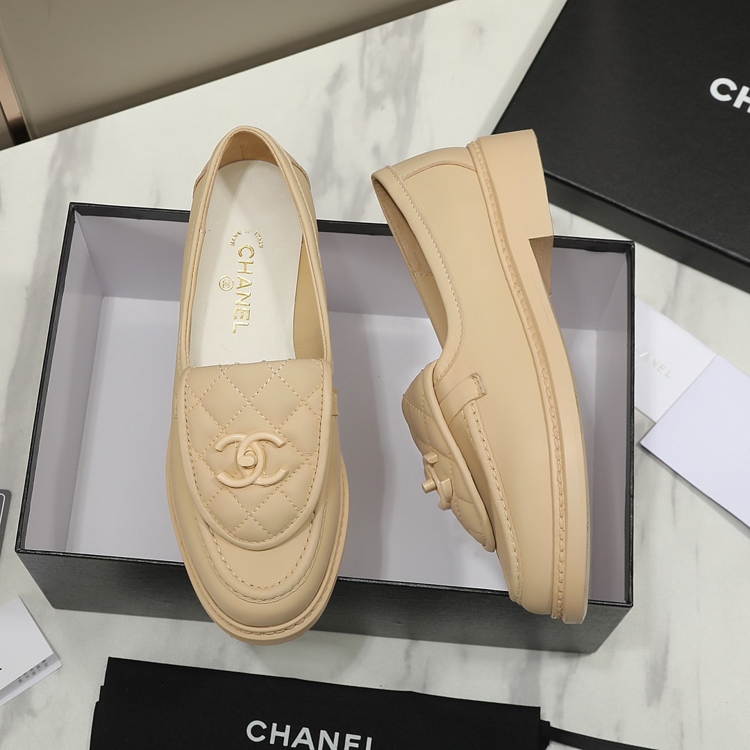 Chanel Cc Nib Turnlock Moccasins Flat Loafers Light Yellow G45474 B15482 Nt966