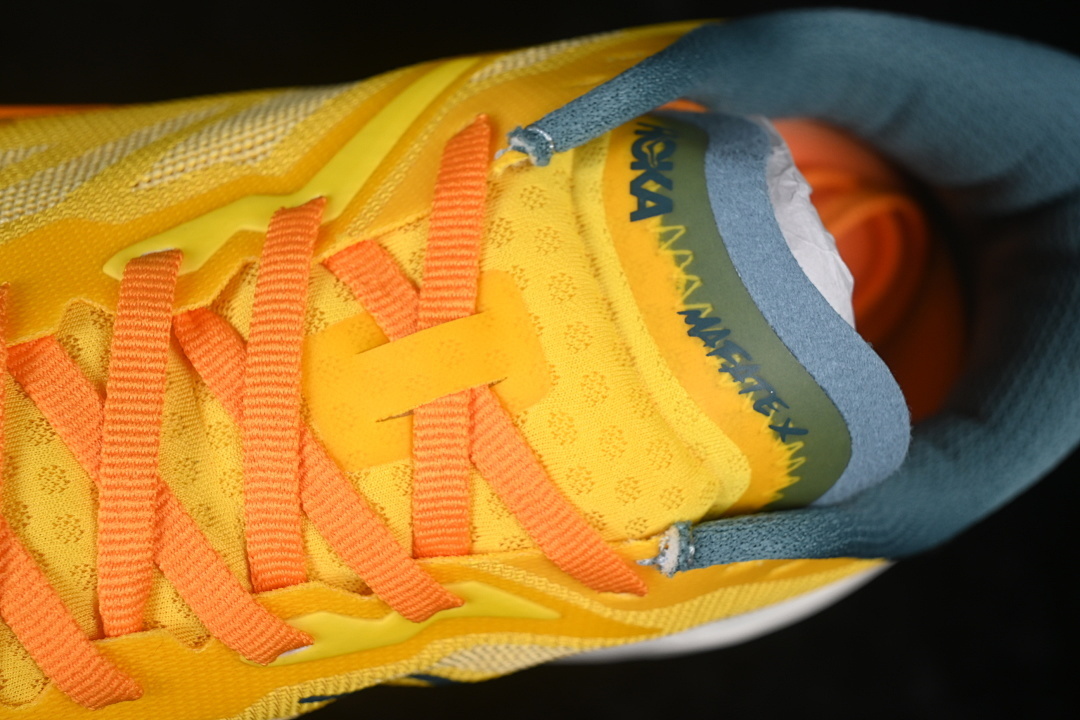 HOKA One One Mafate X