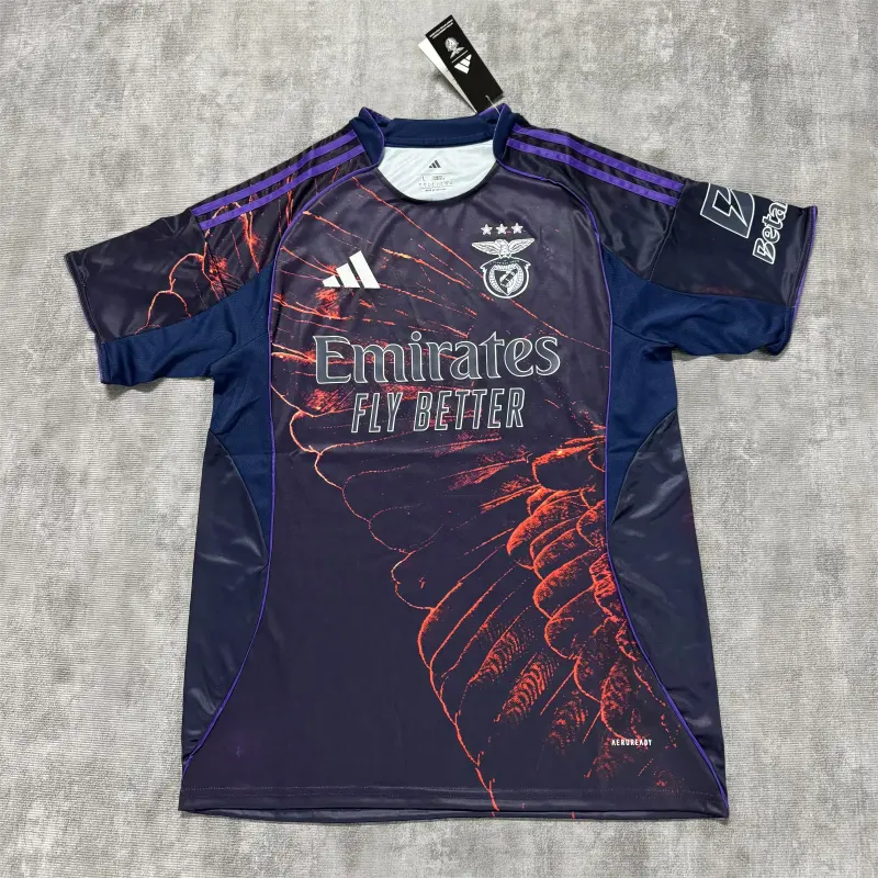 Camisola x Vhils x SL Benfica - Edição Especial 2025-2026