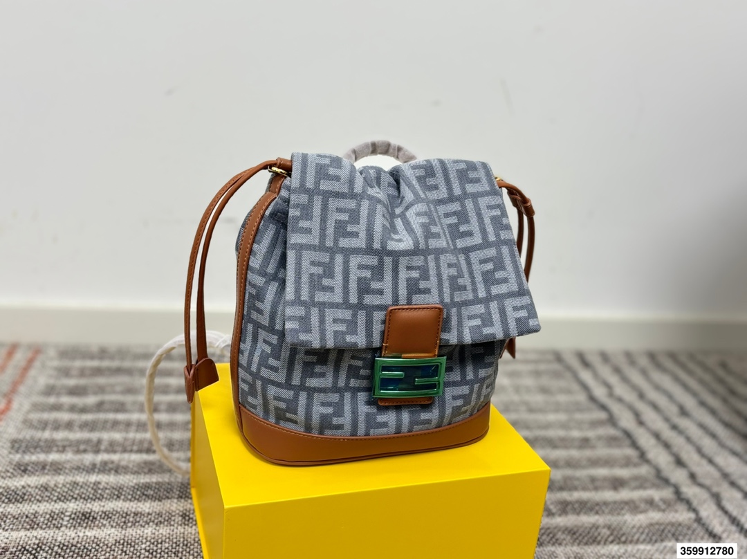 Fendi Multifunctional Bucket Backpack - cnluxepick