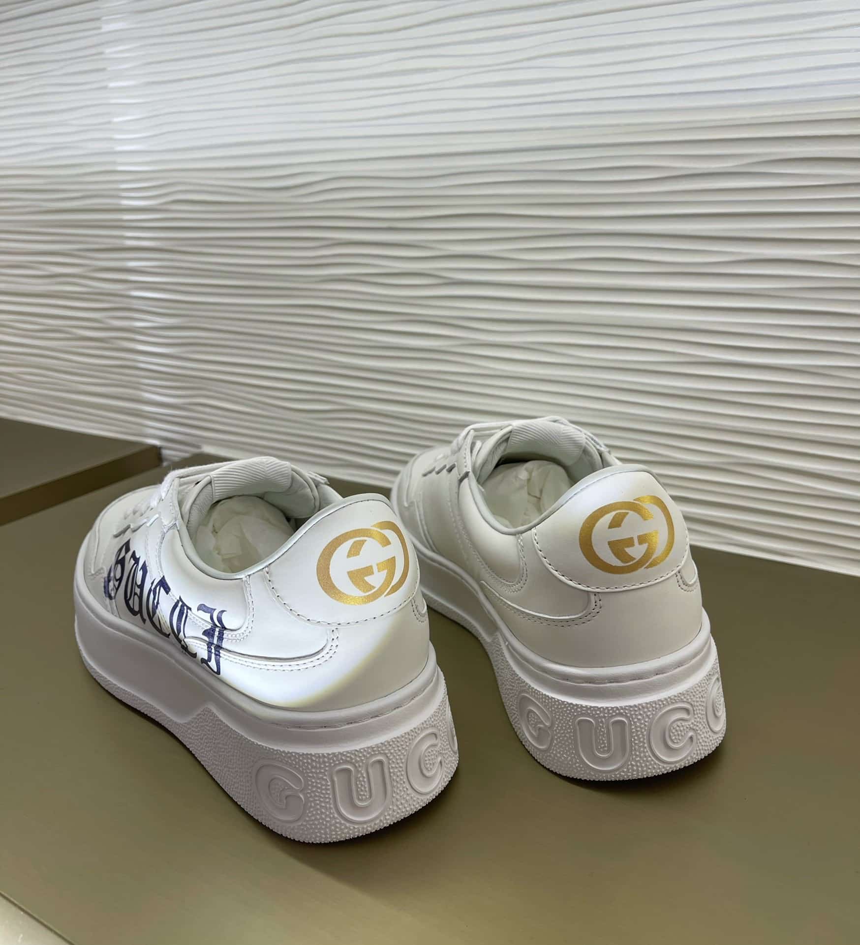 Gucci Women’S Sneaker With Logo White 708267 Upg70 9000