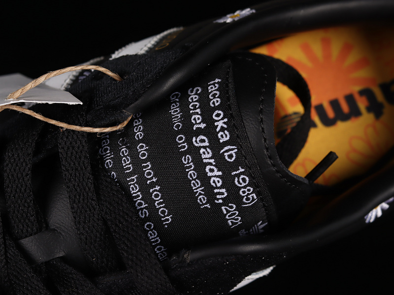 Atmos X Face X Adidas Samba Og Embroidered Daisies Core Black/Cloud White/Gold Foil H03848