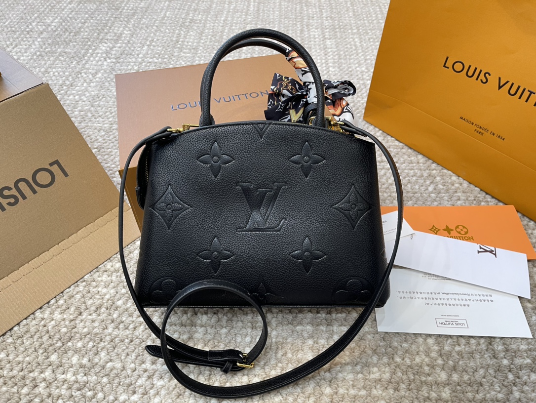LV Black Montaigne Bag - cnluxepick