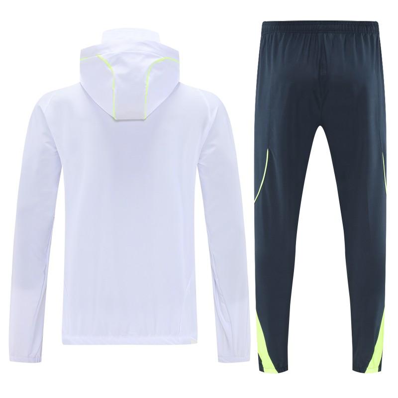 Real Madrid Survêtement / Training 2025 2026€39.99