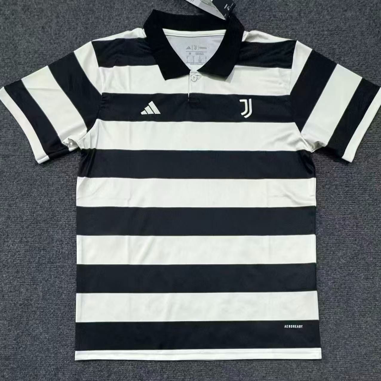 26/27 Juventus away jersey