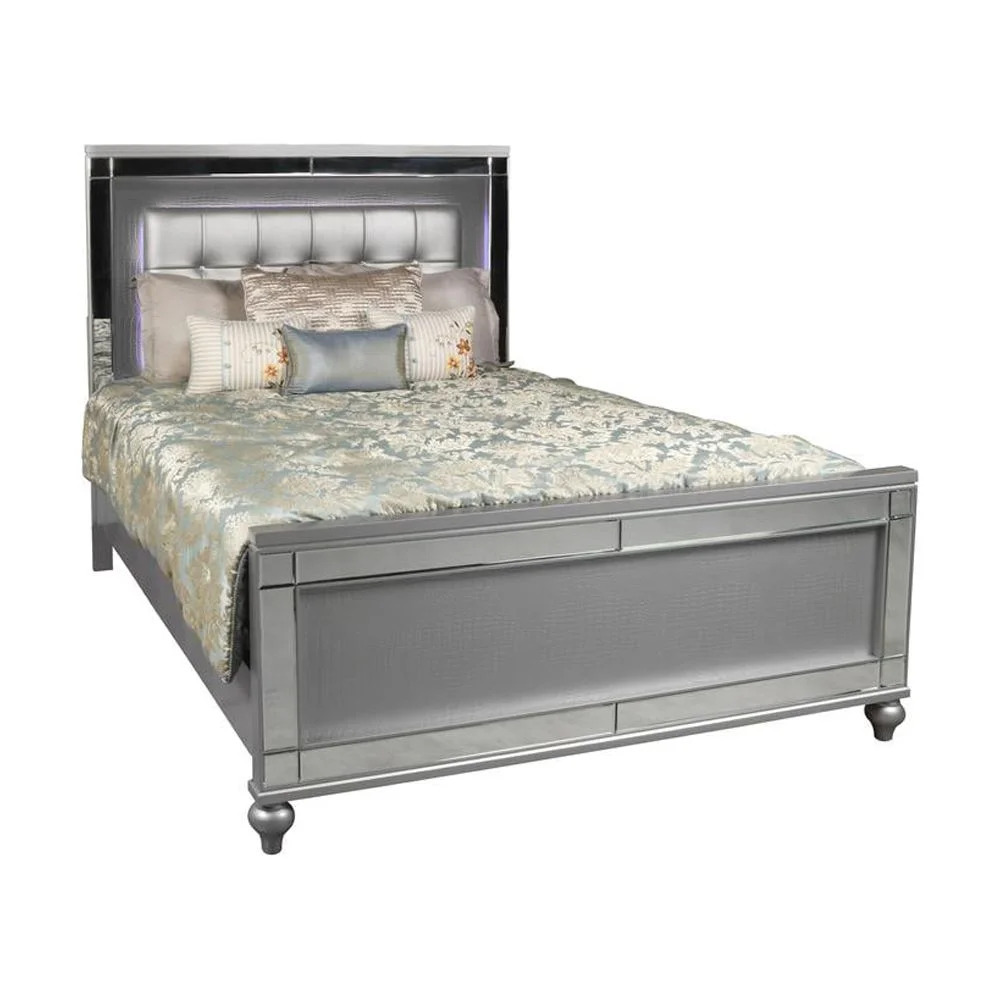 New Classic Furniture Valentine Solid Wood King Size Lighted Bed in Silver