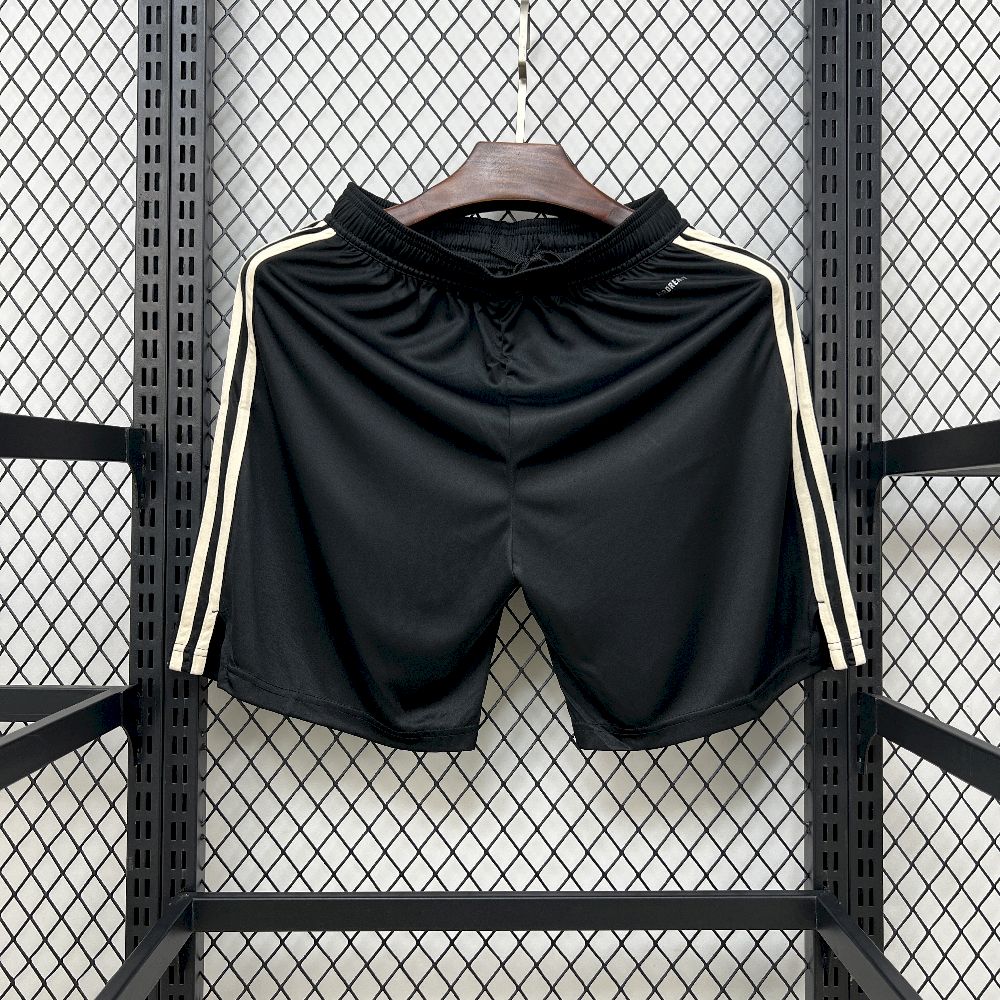 Short de Football Bayern Munich 2025 2026€10.99