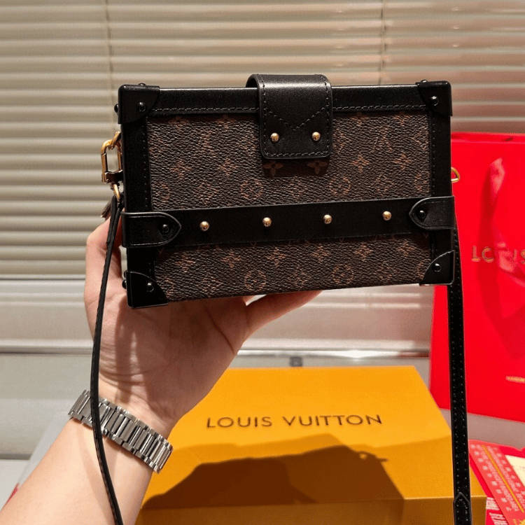 Louis Vuitton Petite Malle Monogram 7.9 Inches