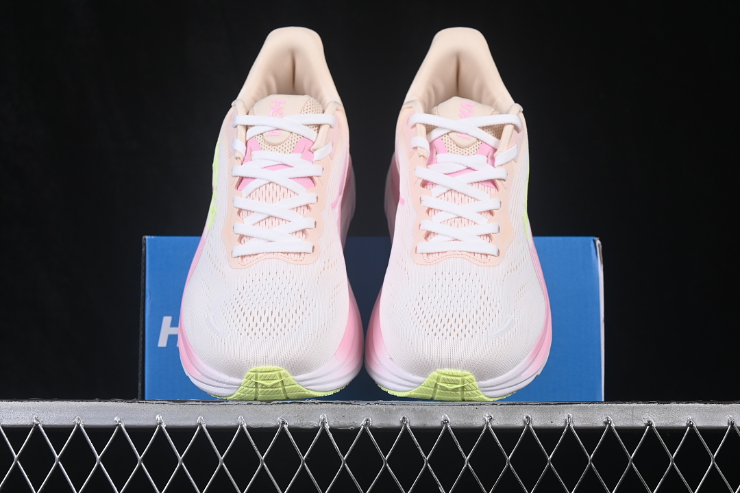 HOKA One One Clifton 11 Running Shoes