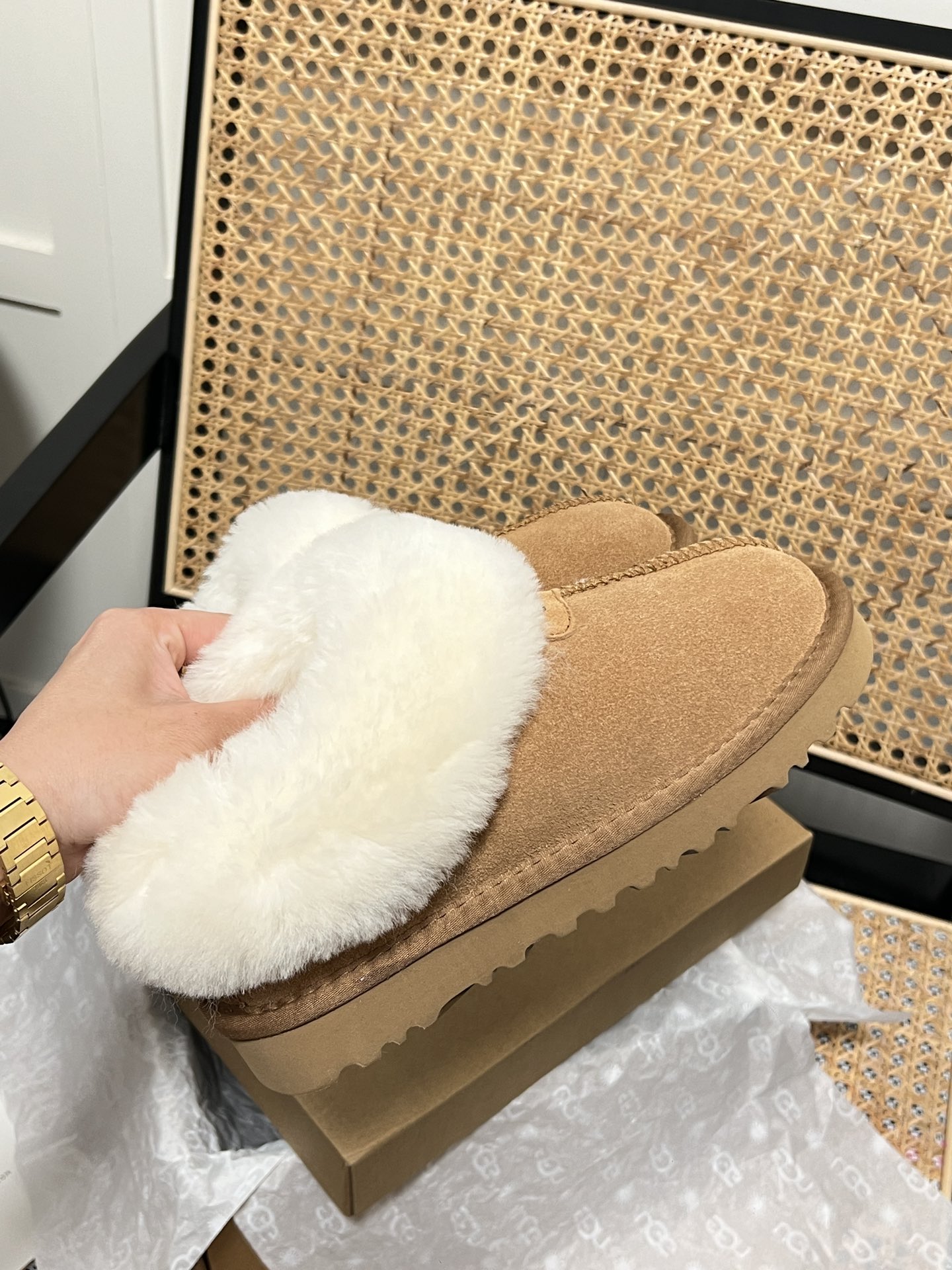 UGG Tutz Thin-Sole Winter Fur Boots - cnluxepick