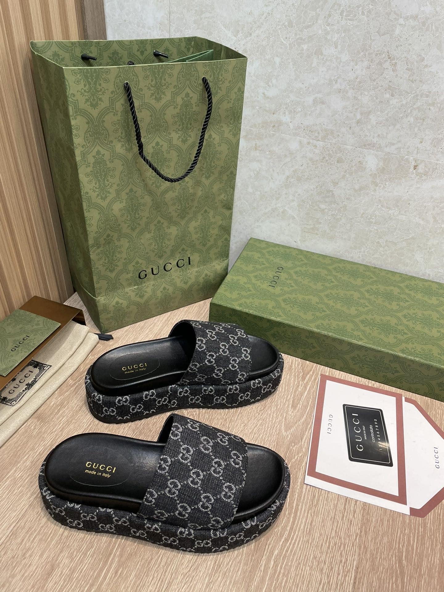 Gucci Women?S Platform Slide Sandal Black 623212