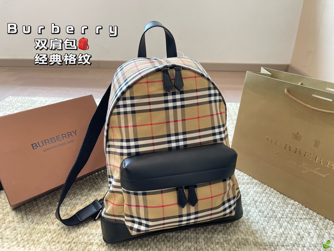 Burberry classic backpack - cnluxepick