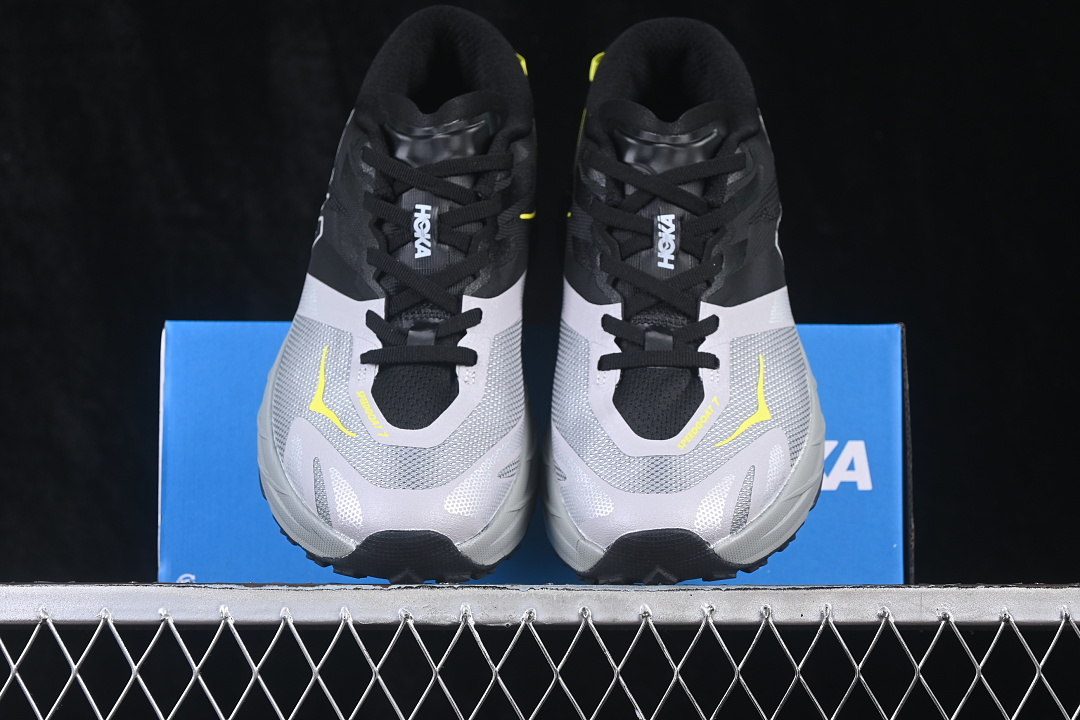 HOKA One One Speedgoat 7