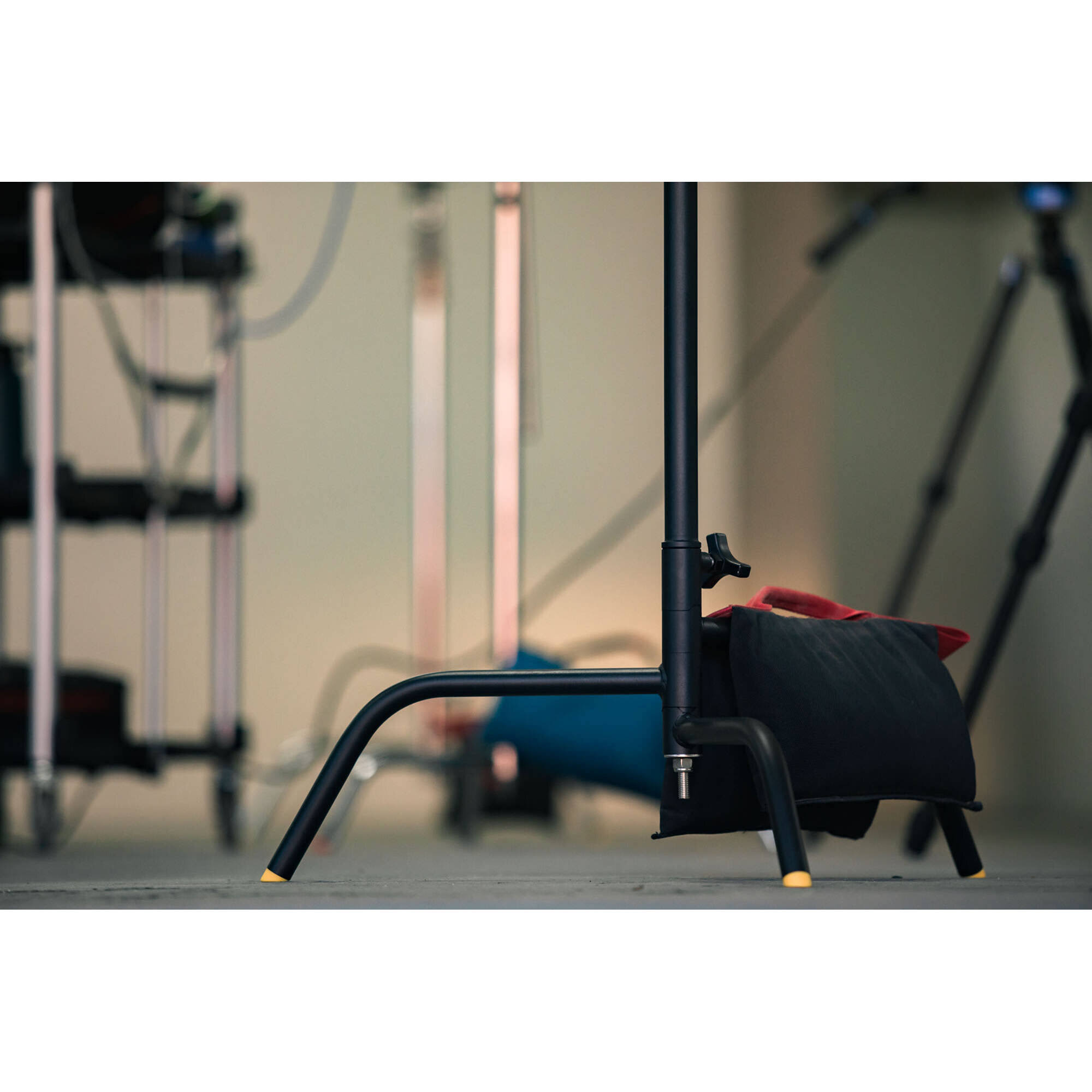 Lowel 40x22 C-Stand Sliding Leg Kit Bundle with 2.5x22 Grip Head u0026 40x22 Grip Arm Black